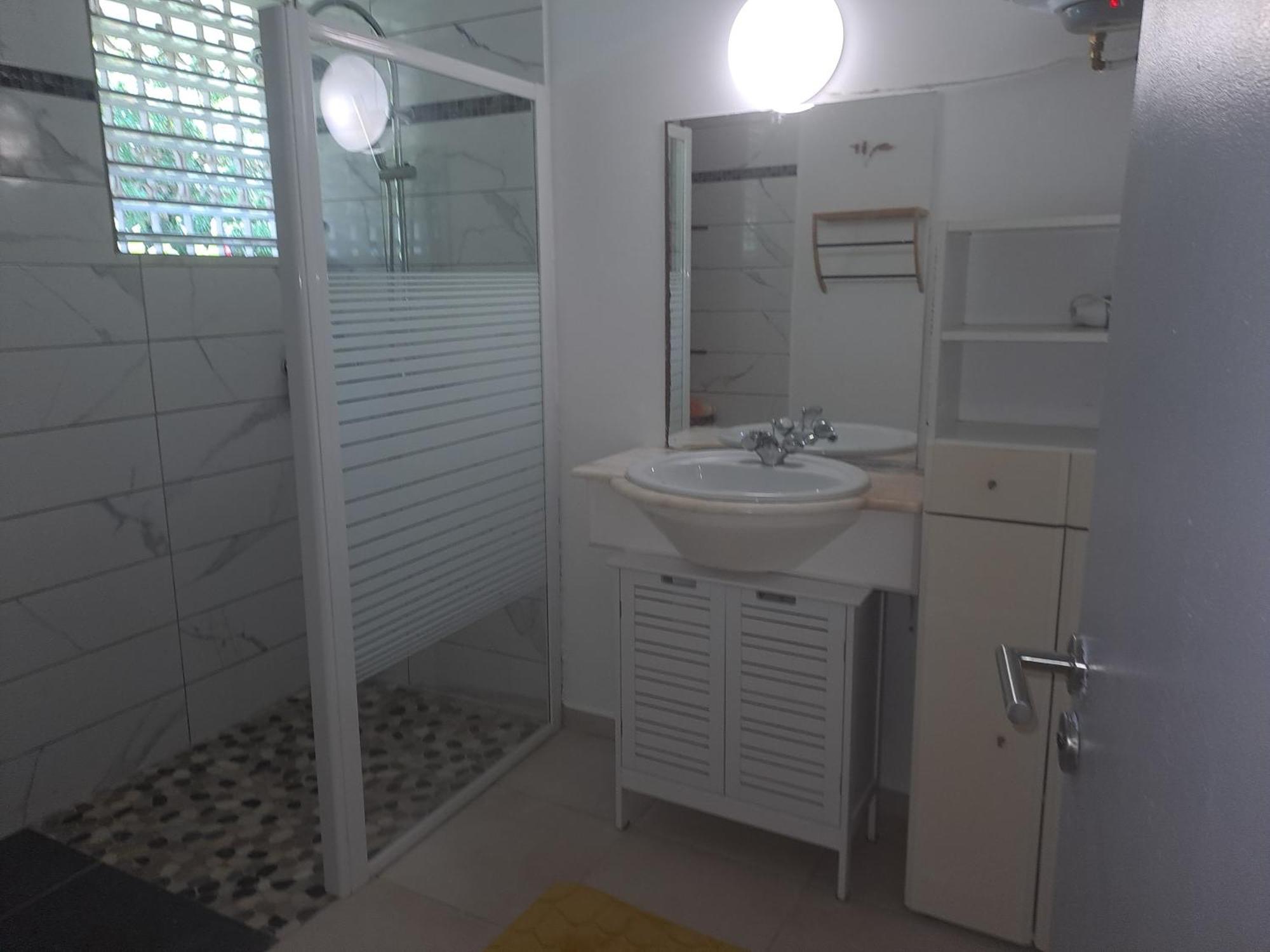 Appartement T2 Meuble Tout Confort Le Gosier  Exterior foto